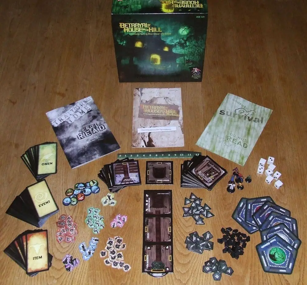 Betrayal At House On The Hill 2nd Edition components
