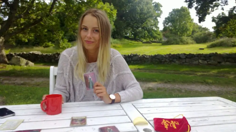 Playing Love Letter with my lovely girlfriend.