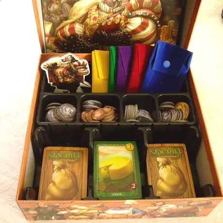 The Sheriff of Nottingham box with all the components.