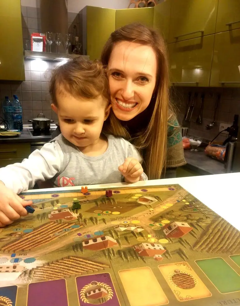 Viticulture Essential Edition - first look with my lovely wife Paulina and sweet doughter Zuzanna. ;)