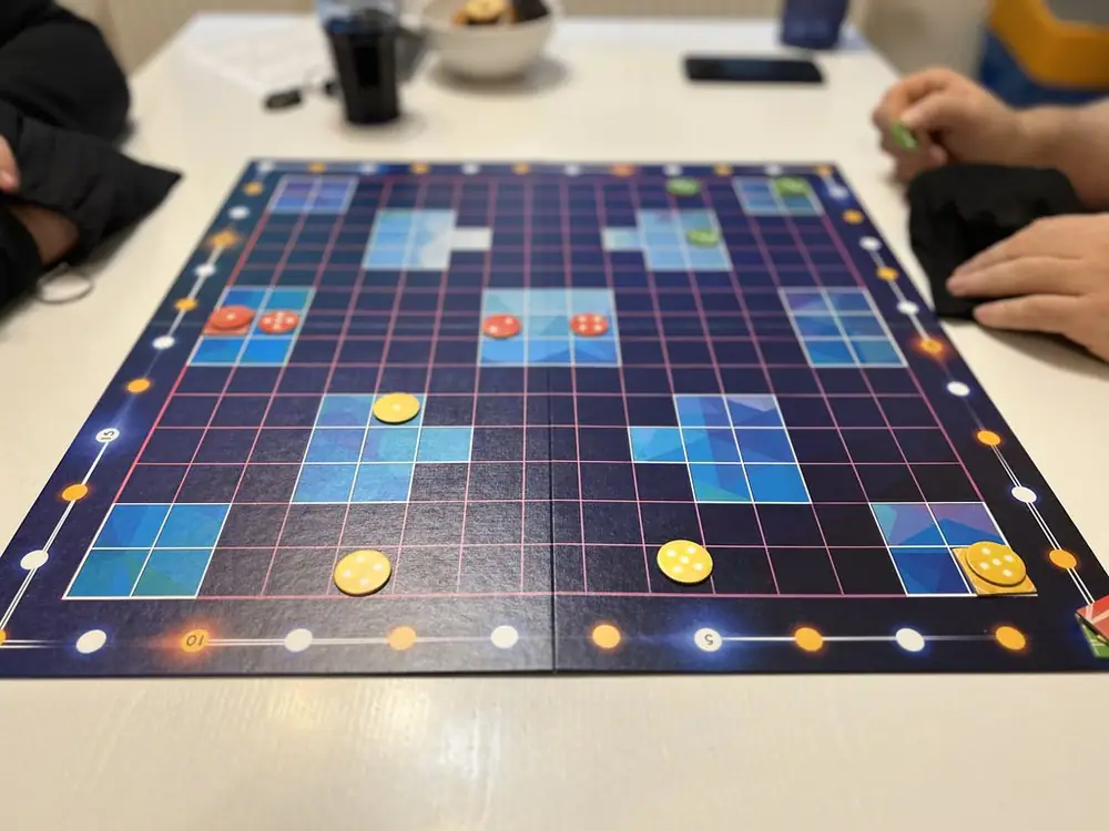 This is such a good game. Easy to teach and fun to play :)