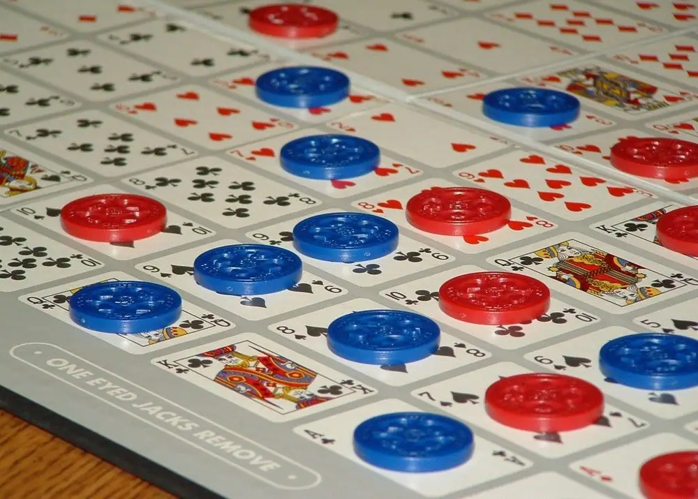 Lovely closeup of an actual sequence of five in a row with blue tokens