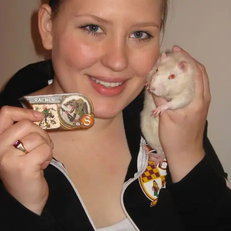 I let my familiar pick the first race. Go figure, he picked 'rat men.'